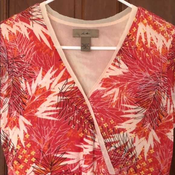 Tropical Print Top - Picture 2 of 5